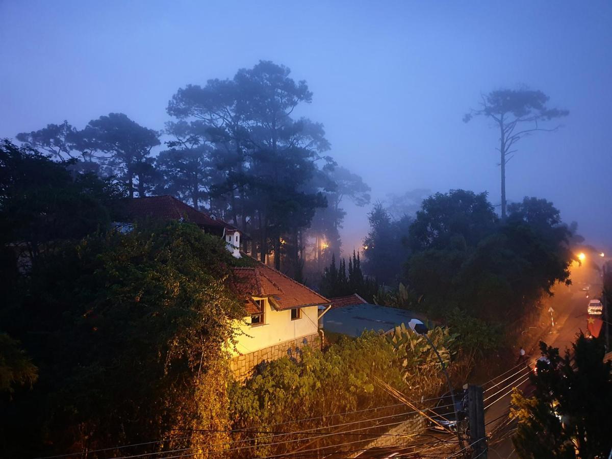 Duy Hotel Da Lat Exterior photo